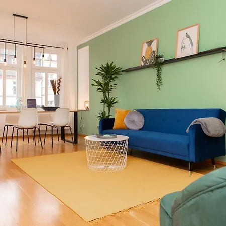 Kassberg Im Retro-stil / Netflix & Wifi Apartman