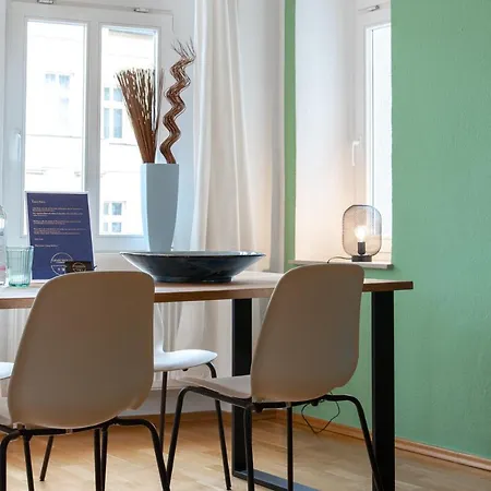 Kassberg Im Retro-stil / Netflix & Wifi Хемниц