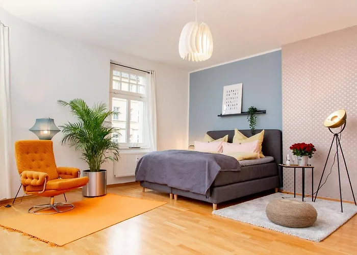 Kassberg Im Retro-stil / Netflix & Wifi * Chemnitz